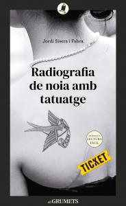 Radiografia de noia amb tatuatge