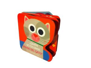 ¿Quién se esconde debajo del gato?