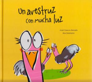 Un avestruz con mucha luz